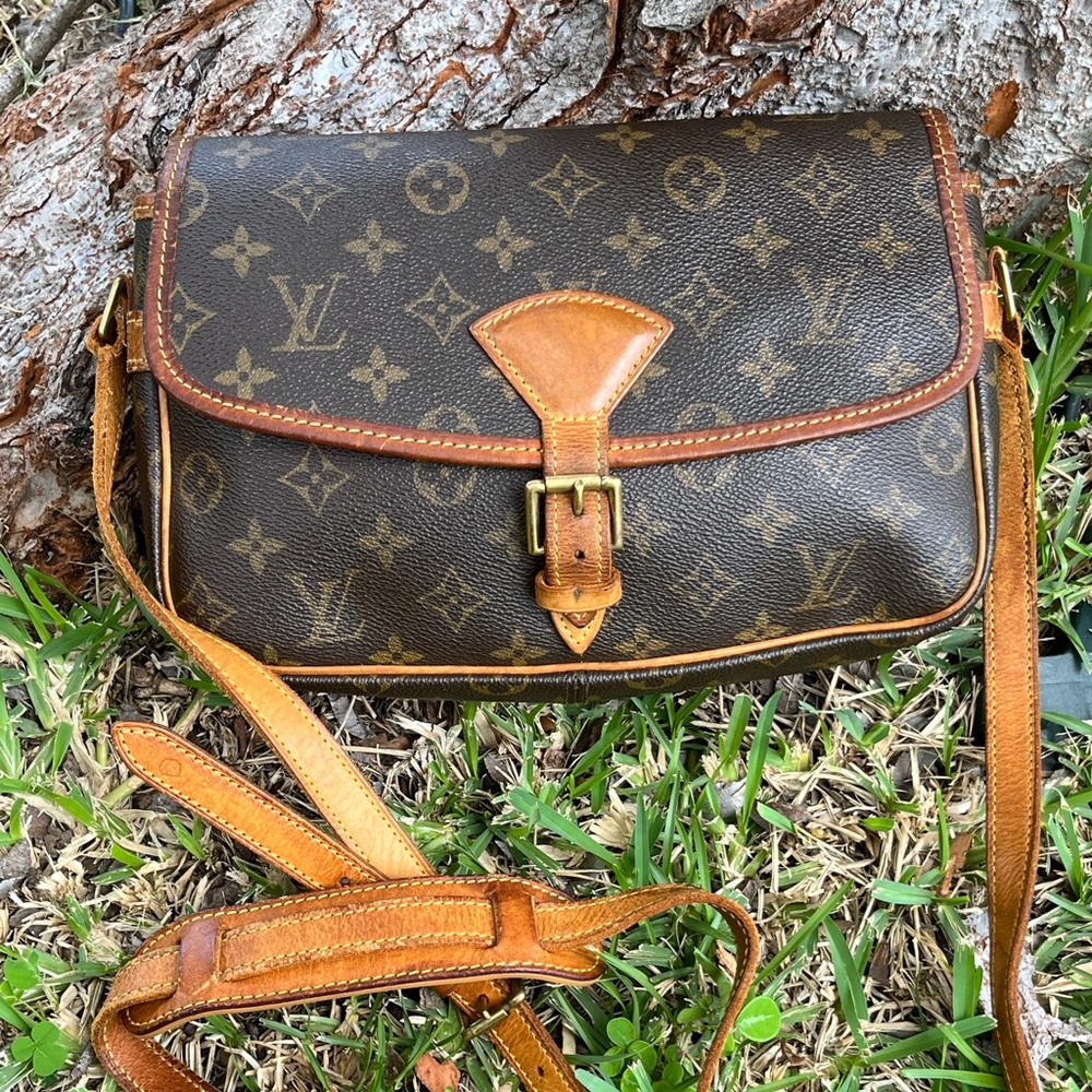 Authentic LV Sologne